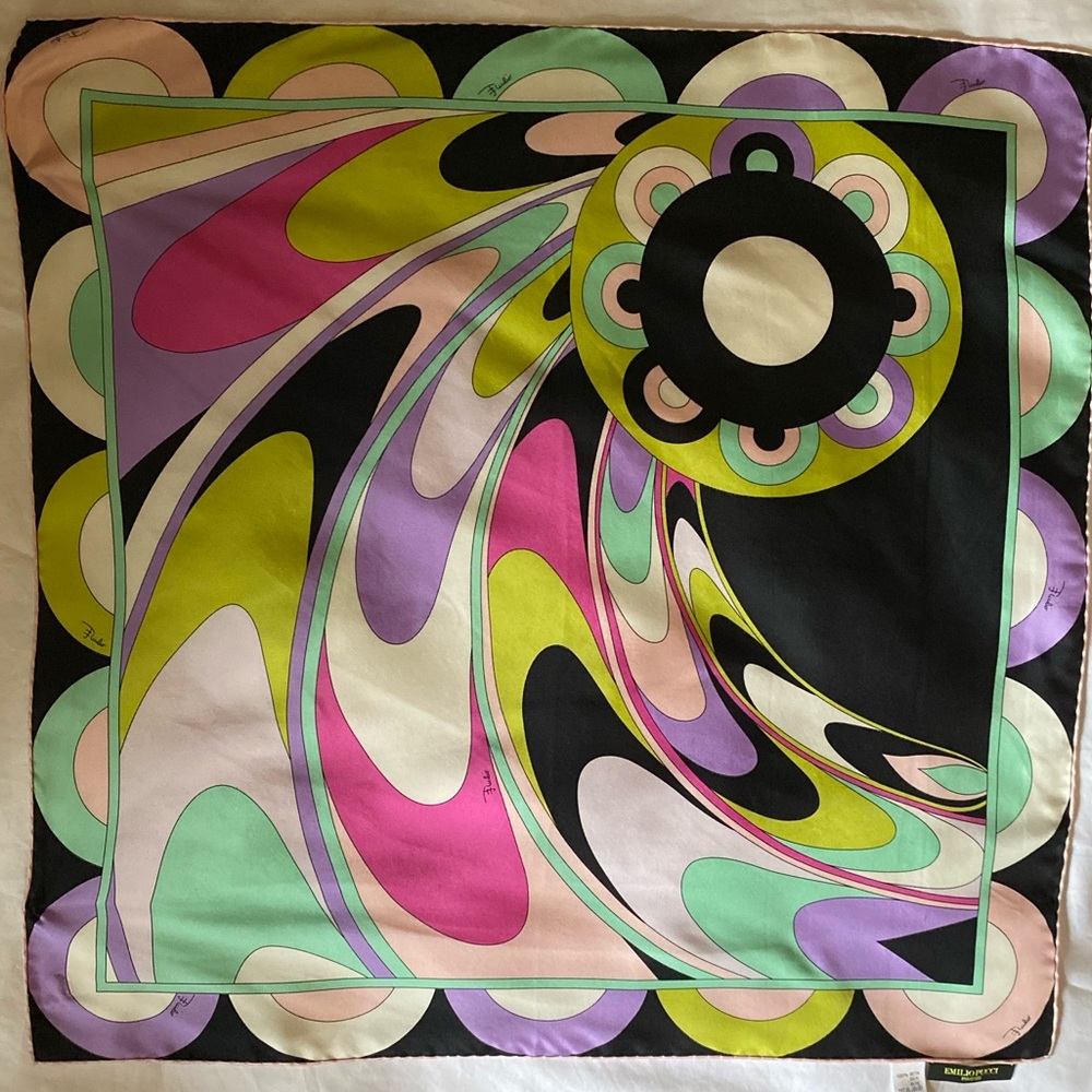 Beautiful 100% Silk Emilio Pucci Scarf.